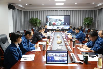 ���Զ�˼��������Ϊ��һ��ǰ��